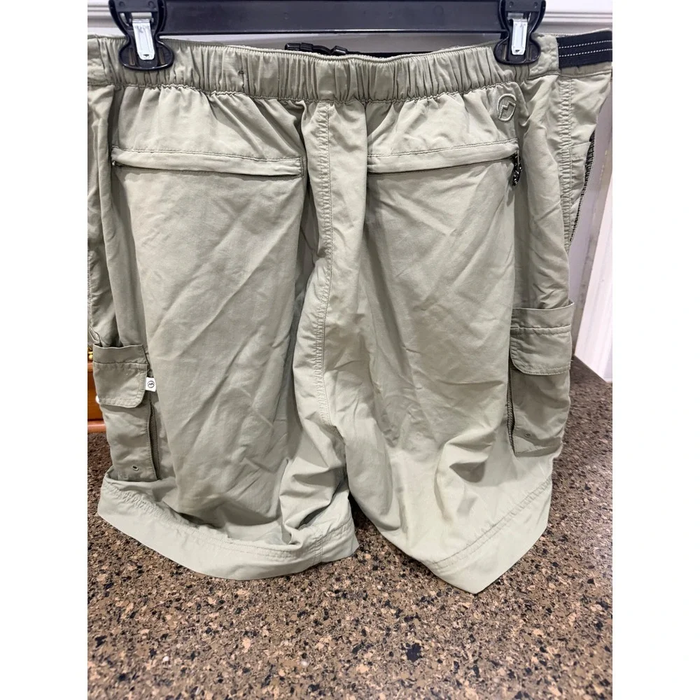 Magellan Outdoors Fish Gear Mens 3XL Sage Green Cargo Fishing Shorts MagRepel 7
